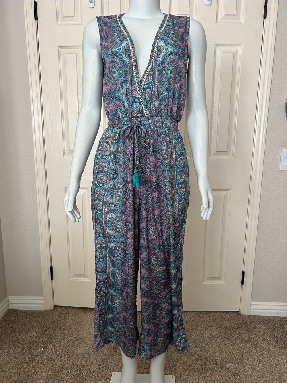 Paranoid Luv “nwt”Sleeveless Paisley Jumpsuit in Teal and Pink Sz: L